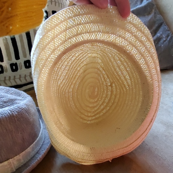 Bundle 2 fancy casual hats - Picture 6 of 7